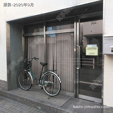 貸室入口(1階)