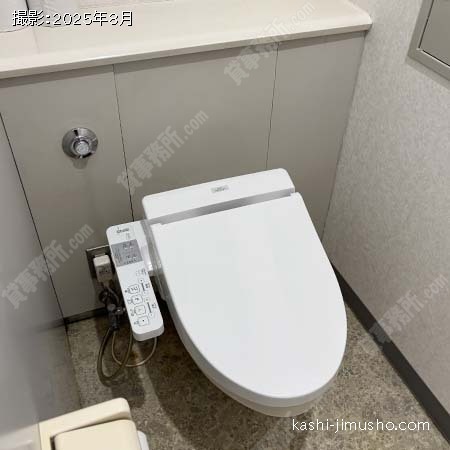 男性トイレ