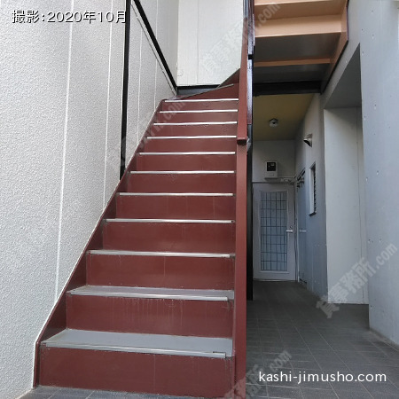 共用階段