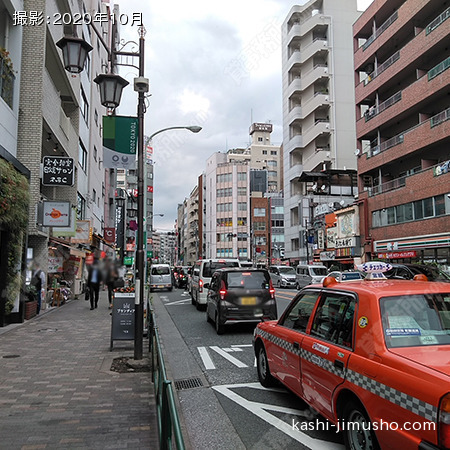 前面道路（恵比寿通り）