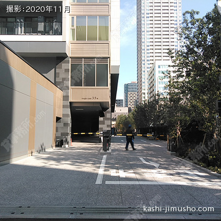 駐車場入口