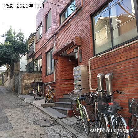 ビル前面