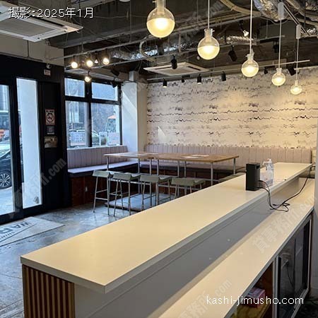 1階共用ラウンジ