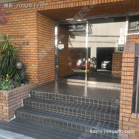 建物入口