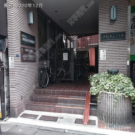 ビル入口