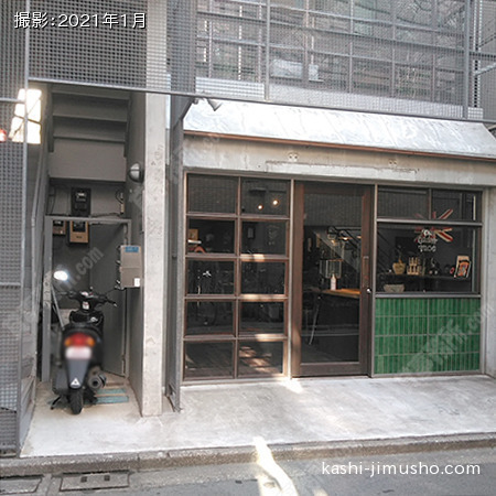 ビル正面