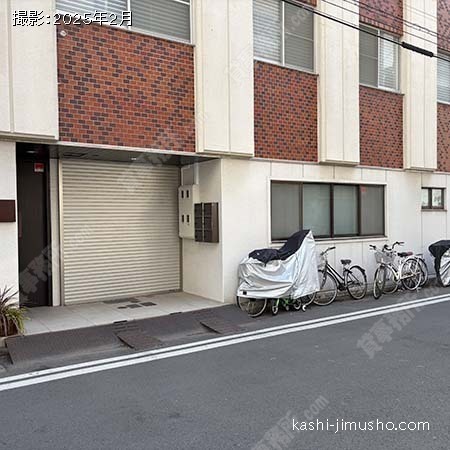 ビル前面