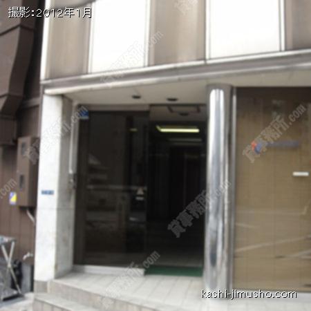 ビル入口 