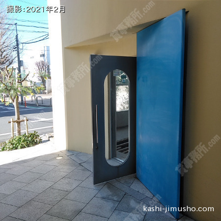 貸室入口(1階)