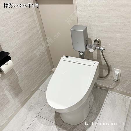 男性トイレ(4階)