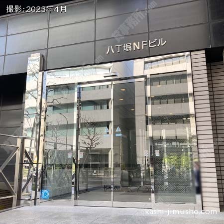 ビル入口