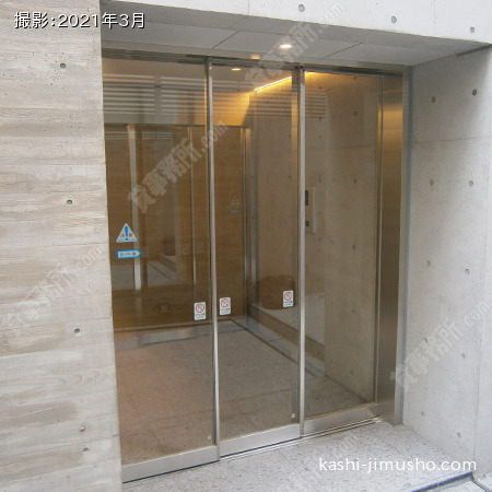 建物入口