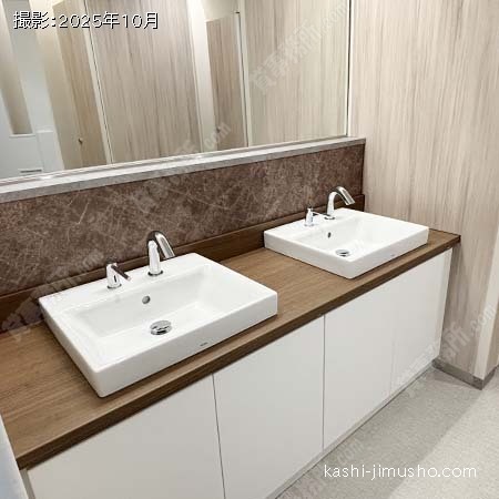 女性トイレ 女性トイレ