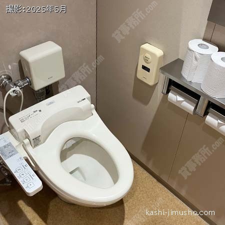 男性トイレ