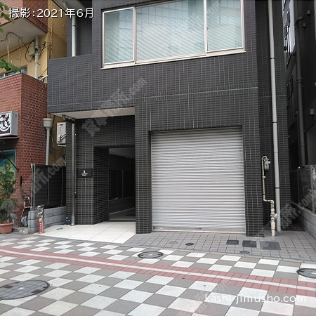 ビル正面