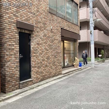 ビル前面