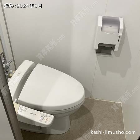男性トイレ