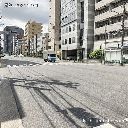 前面道路(四ツ目通り)