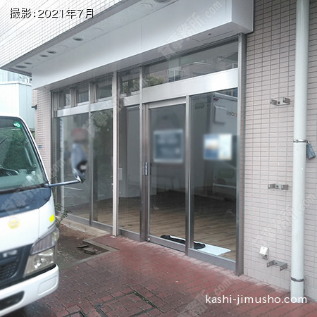 貸室入口(1階）