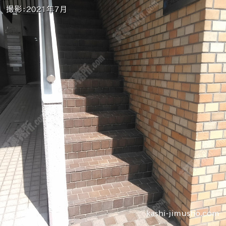 共用階段