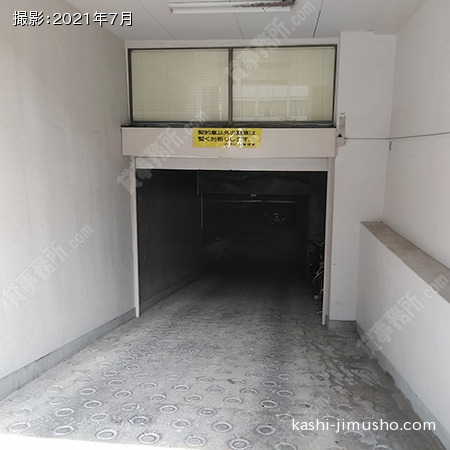 駐車場入口