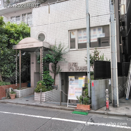 ビル前面
