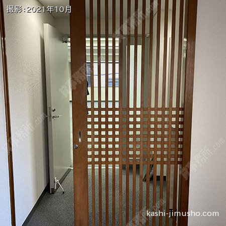 貸室入口(3階）