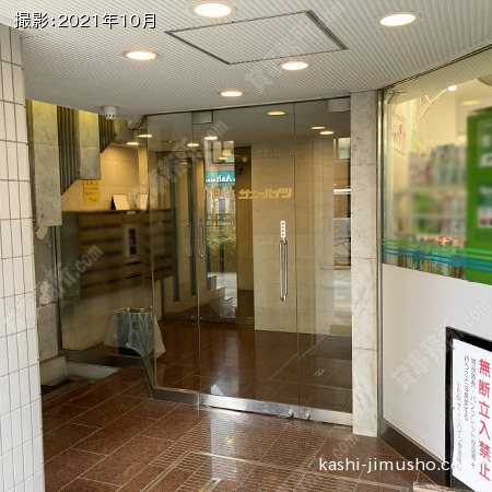 建物入口