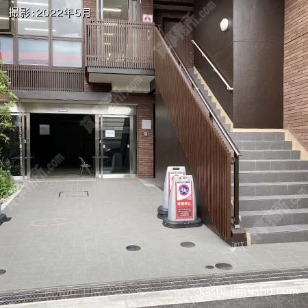 ビル前面