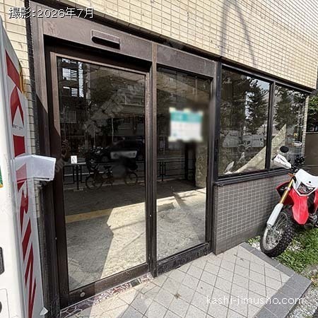 貸室入口(1階) 貸室入口(1階)