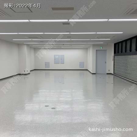 貸室内(B1階)