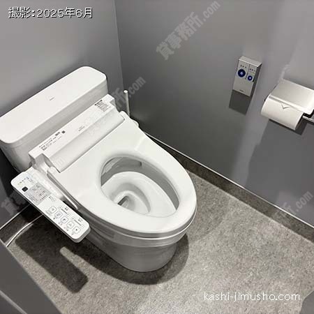 男性トイレ