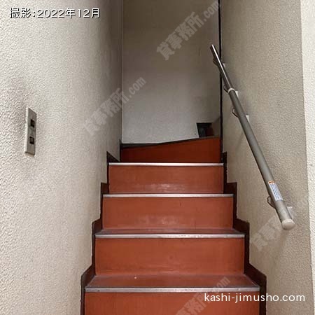 共用階段