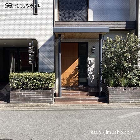 専用出入口(101号室) 専用出入口(101号室)