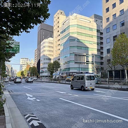 前面道路(新大橋通り）