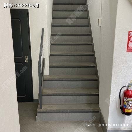 共用階段 共用階段