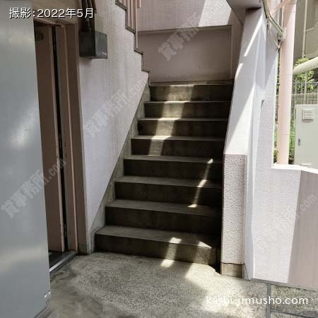 共用階段