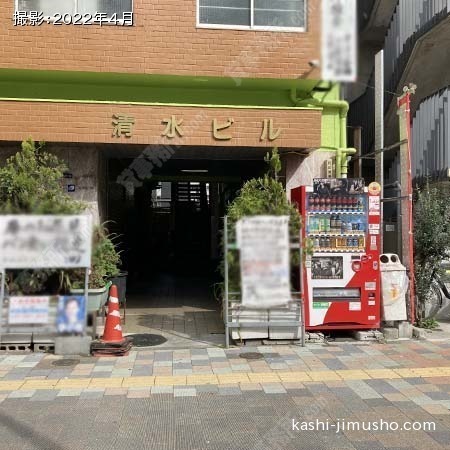 ビル前面