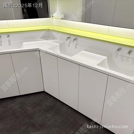 男性トイレ 男性トイレ