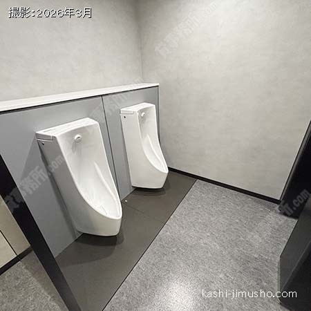 男性トイレ 男性トイレ