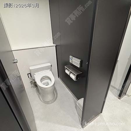 女性トイレ 女性トイレ