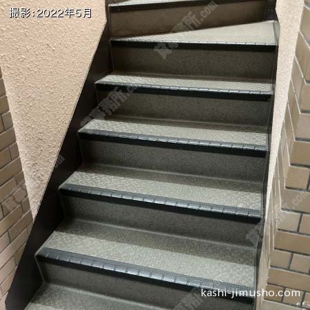 共用階段