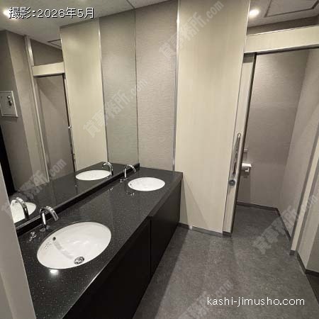 男性トイレ 男性トイレ