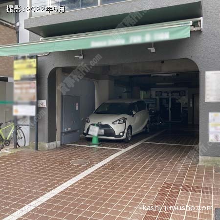 ビル前面