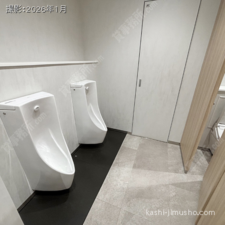 男性トイレ
