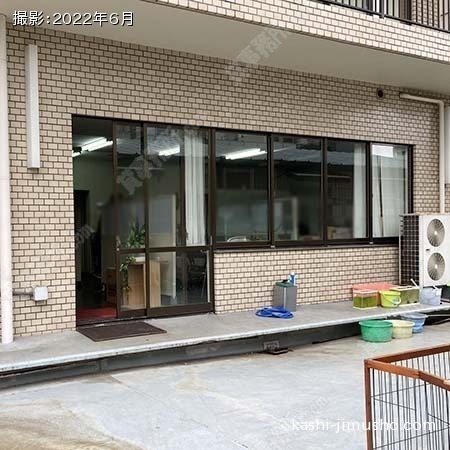 貸室前面(2階）
