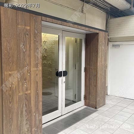 ビル入口