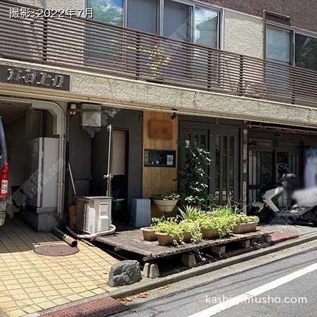 ビル前面