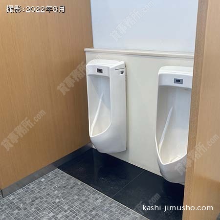 男性トイレ