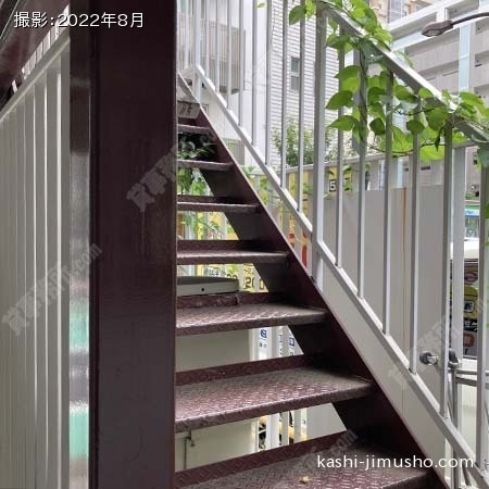 共用階段